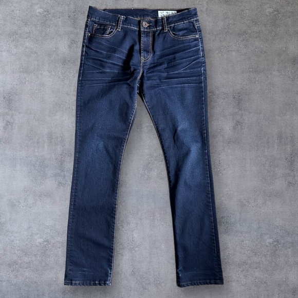 Le Chateau - Classic Straight Leg Dark Wash Demin Jeans with Fading - Size 31 - Picture 4 of 10